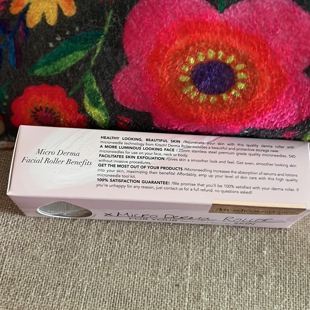 Kitsch Micro Derma Roller - Picture 5 of 8